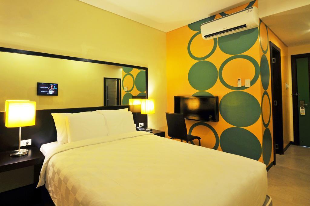Go Hoteles Iloilo Exterior foto