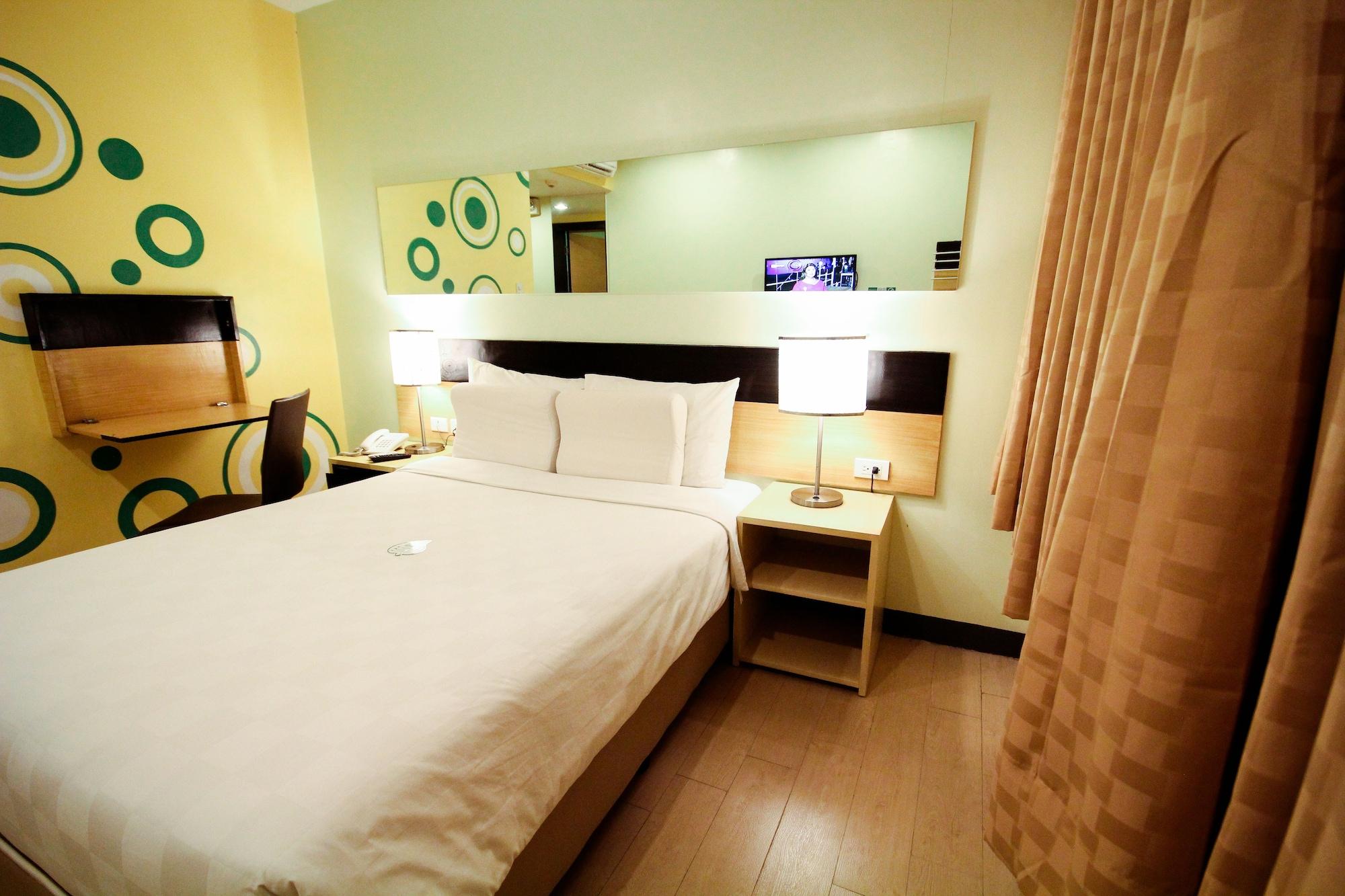Go Hoteles Iloilo Exterior foto