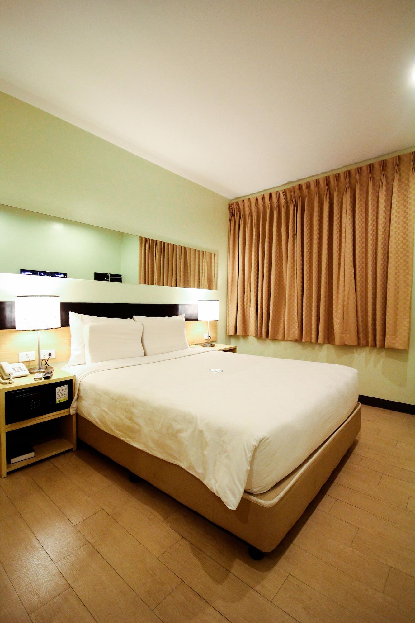 Go Hoteles Iloilo Exterior foto