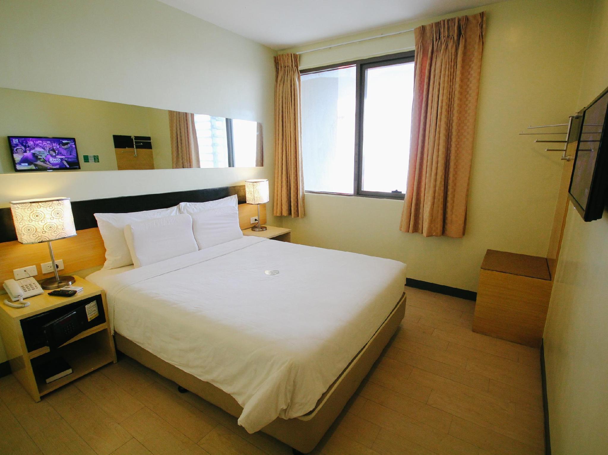 Go Hoteles Iloilo Exterior foto
